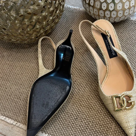 Dolce & Gabbana Metallic Gold Pointed Heels - Picture 2 of 5